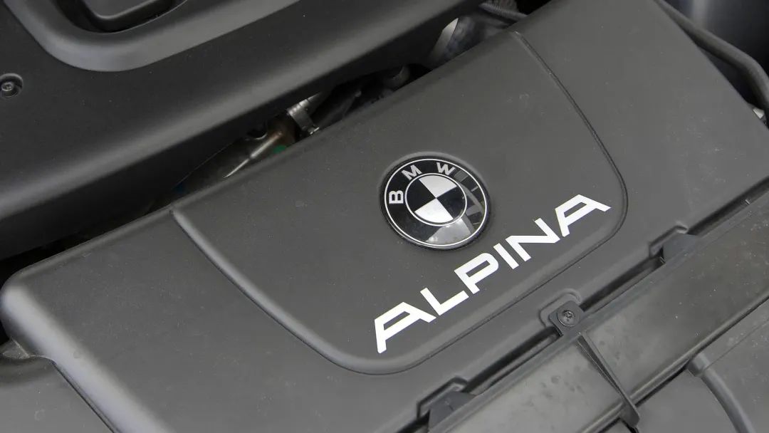 扁平化的宝马 Alpina 新Logo更显宝马风范！